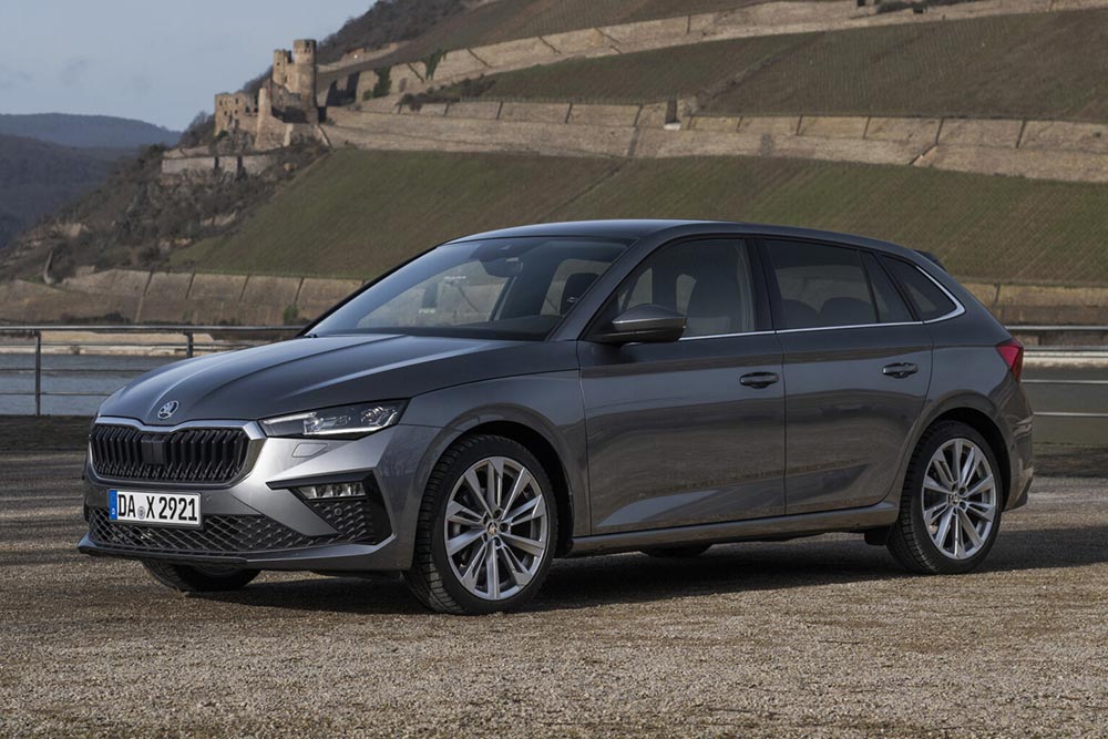https://autogreeknews.gr/wp-content/uploads/2024/07/skoda-scala-2024-3.jpg