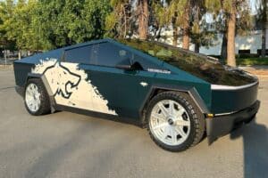 these-days-not-even-wolves-are-safe-from-the-tesla