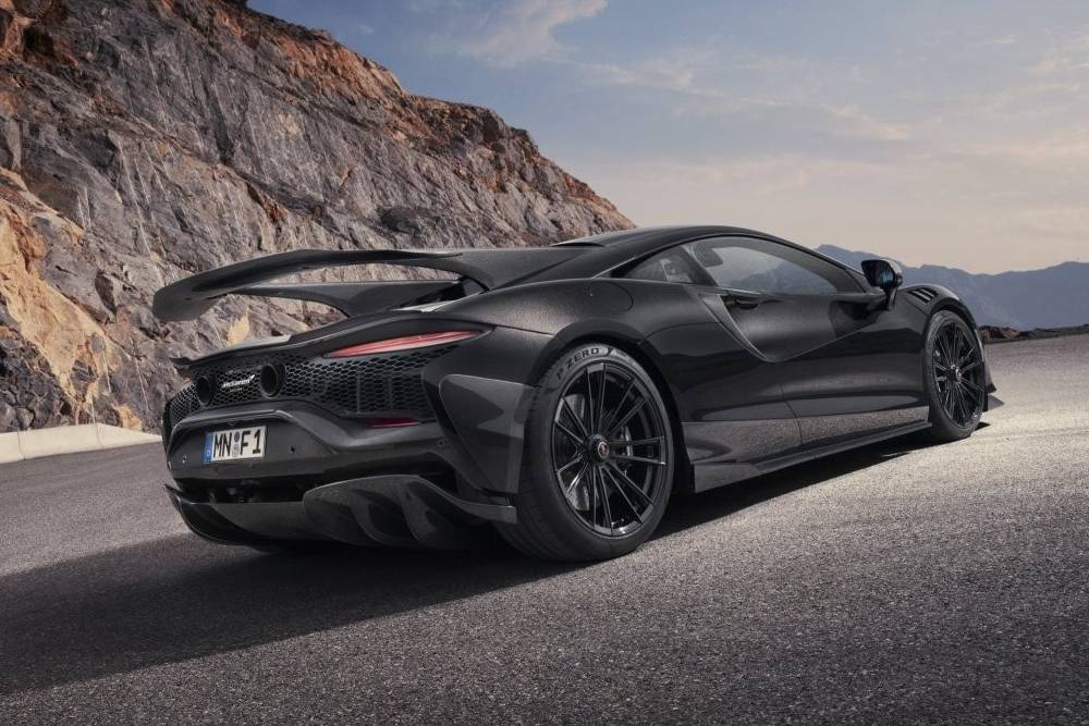 Φτερωτή Mclaren Artura 735HP από τη Novitec (+video)
