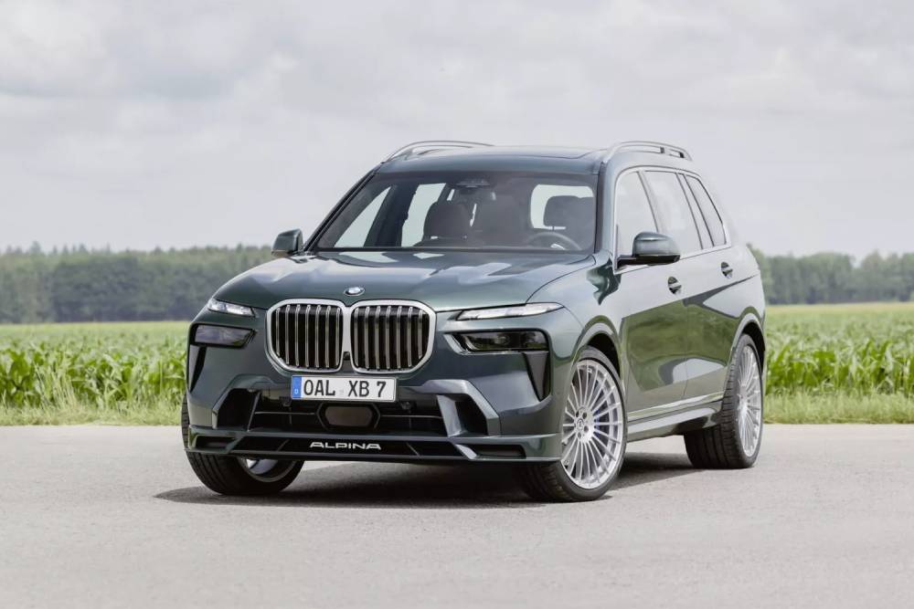 https://autogreeknews.gr/wp-content/uploads/2024/08/2025-BMW-ALPINA-XB7-Manufaktur-2-2048x1366-1.jpg