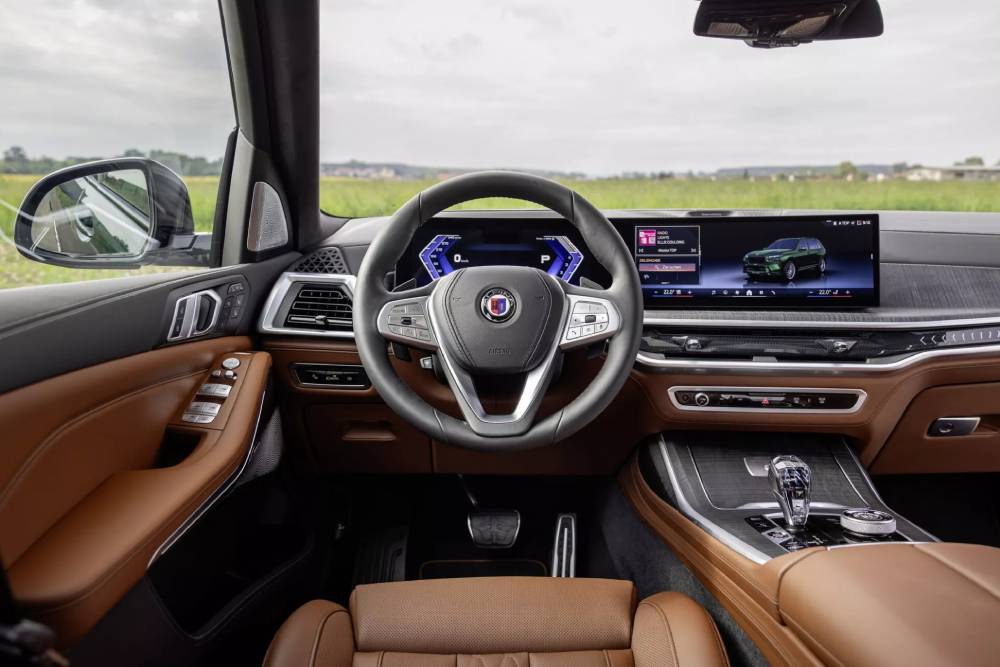 https://autogreeknews.gr/wp-content/uploads/2024/08/2025-BMW-ALPINA-XB7-Manufaktur-27-2048x1366-1.jpg