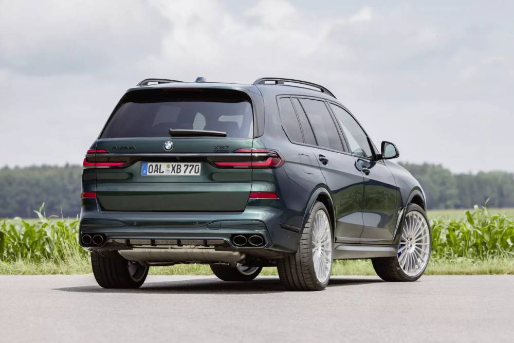 https://autogreeknews.gr/wp-content/uploads/2024/08/2025-BMW-ALPINA-XB7-Manufaktur-6-2048x1366-1.jpg