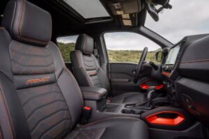 2025-Nissan-Frontier-00016-2048×1301