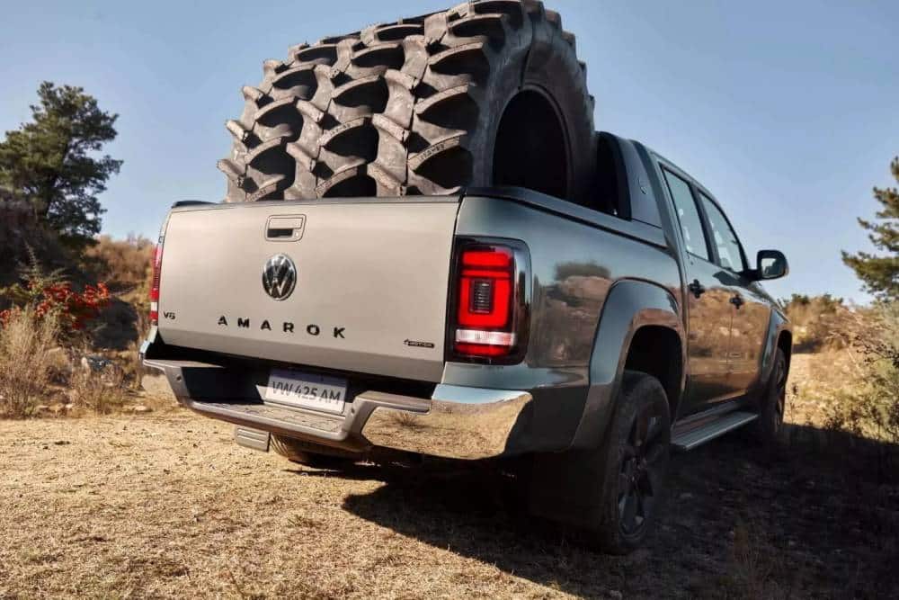 https://autogreeknews.gr/wp-content/uploads/2024/08/2025-VW-Amarok-Arrgentina-5-2048x1229-1.jpg
