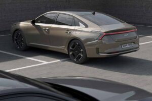2025-kia-k8 (4)