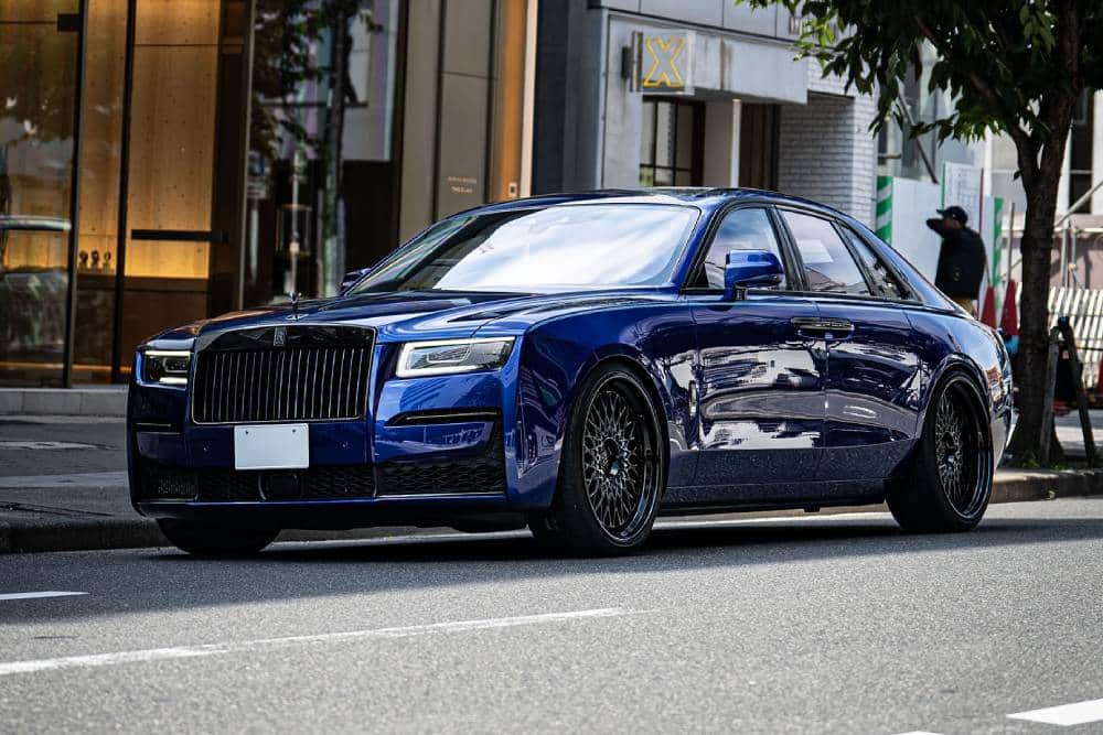 «Γκάνγκστερ» Rolls-Royce Ghost με 24άρες ζάντες