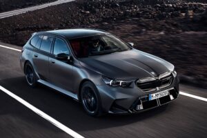 BMW-M5-Touring-(4)