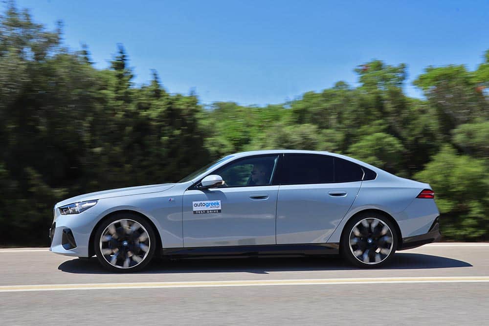 https://autogreeknews.gr/wp-content/uploads/2024/08/BMW-i5-eDrive40-11.jpg