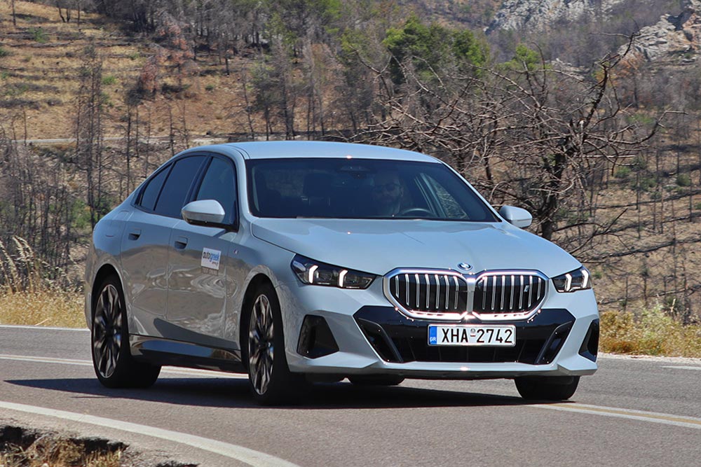 https://autogreeknews.gr/wp-content/uploads/2024/08/BMW-i5-eDrive40-13.jpg