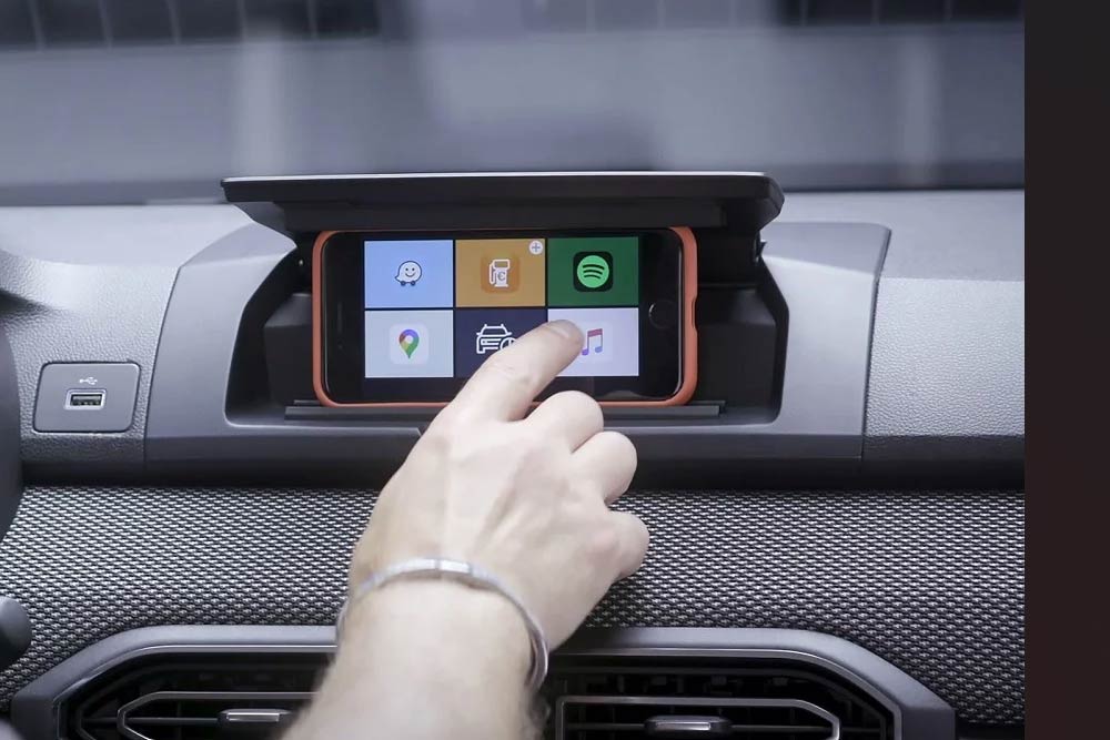 https://autogreeknews.gr/wp-content/uploads/2024/08/Dacia-Media-Control-system.jpg