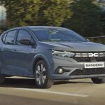 Dacia-Sandero-kinisi