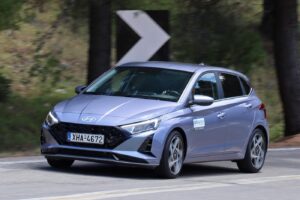 Hyundai-i20-FL-kinisi