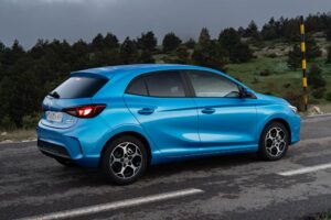 MG3-Hybrid-(12)