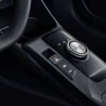 MG3-Hybrid+-gear-level