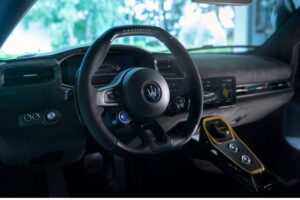 Maserati-GT2-Stradale-816-3