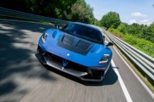 Maserati-GT2-Stradale-816-33