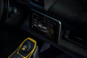 Maserati-GT2-Stradale-816-8