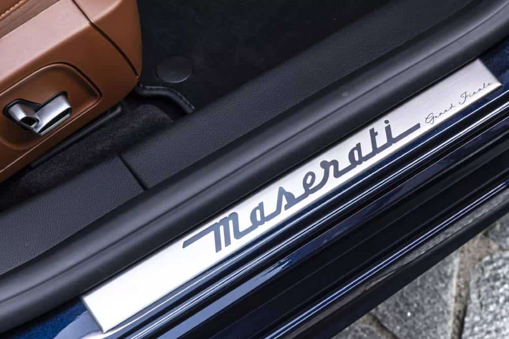 https://autogreeknews.gr/wp-content/uploads/2024/08/Maserati-MC20-Iris-Quattroporte-Grand-Finale-10-20.jpg