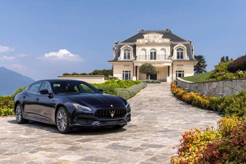 https://autogreeknews.gr/wp-content/uploads/2024/08/Maserati-MC20-Iris-Quattroporte-Grand-Finale-5-204.jpg