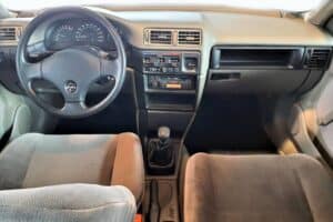 Opel_Vectra_A_1992_16_GLS (7)