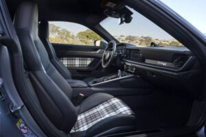 Porsche-911-Turbo-50-Years-Is-A-Retro-Flavored-Ann (8)