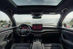 Skoda_Superb_Sportline-9-2048×1281