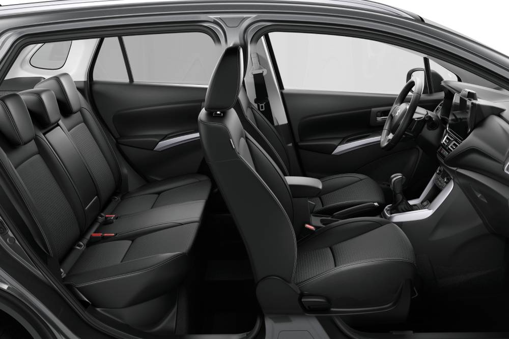 https://autogreeknews.gr/wp-content/uploads/2024/08/Suzuki-S-CROSS-Interior-2.jpg