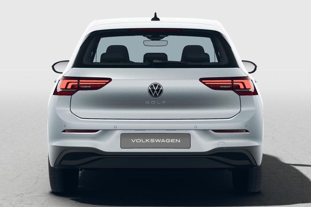 https://autogreeknews.gr/wp-content/uploads/2024/08/VW-Golf-rear-1-2024.jpg
