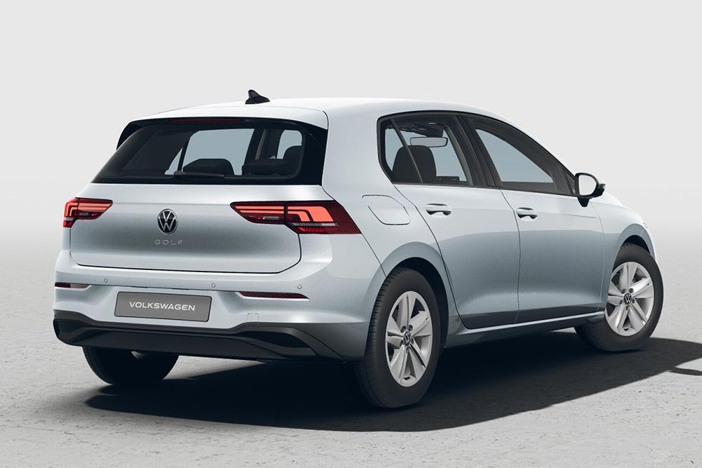 https://autogreeknews.gr/wp-content/uploads/2024/08/VW-Golf-rear-2024.jpg