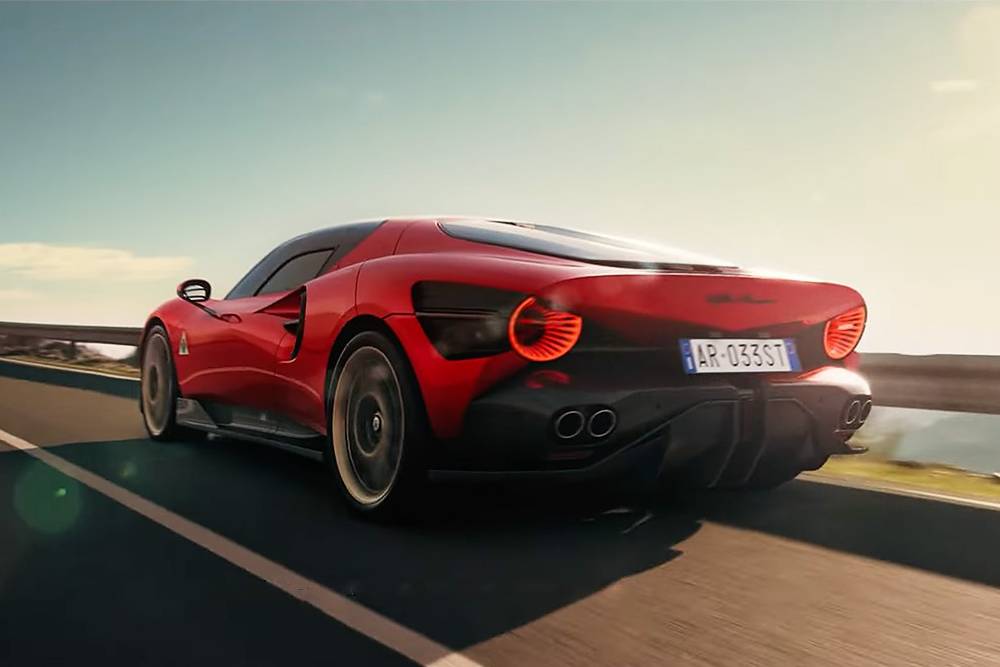 Η αλέγκρα μελωδία της Alfa Romeo 33 Stradale (+video)