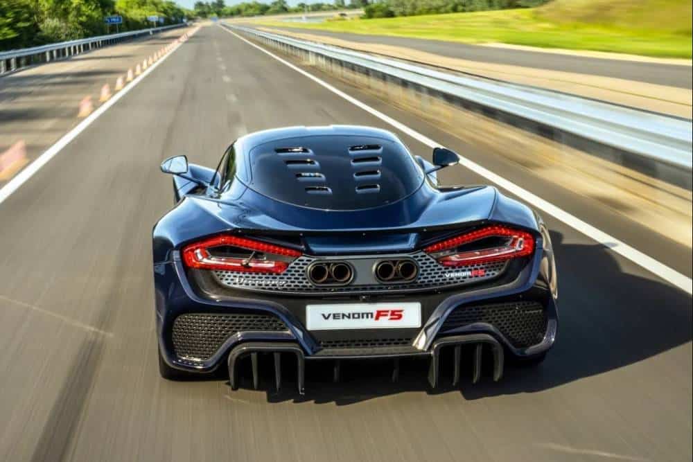 «Περπατώντας» στα 360 χλμ./ώρα το Venom F5 (+video)