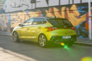 hyundai_i20_hybrid_145