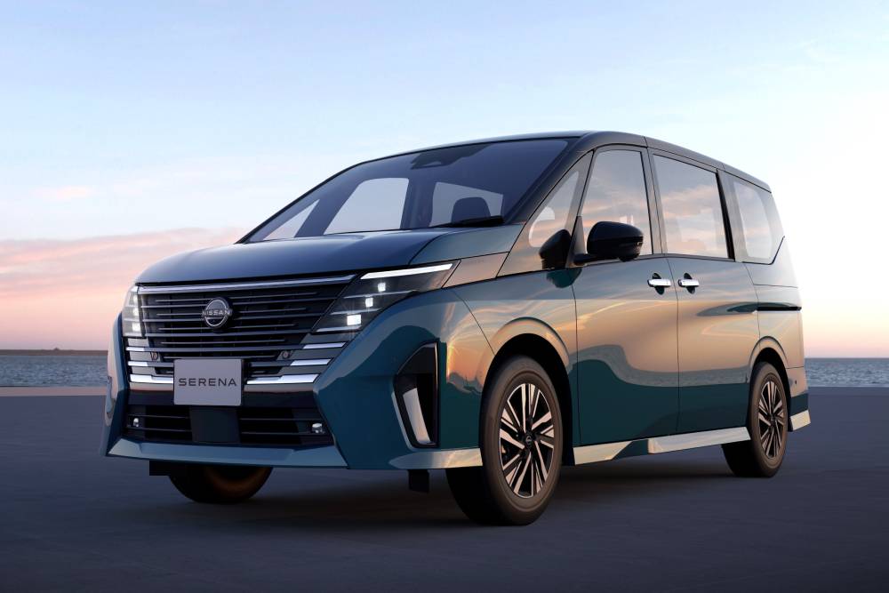 https://autogreeknews.gr/wp-content/uploads/2024/08/nissan_serena_e-power_luxion_1.jpg
