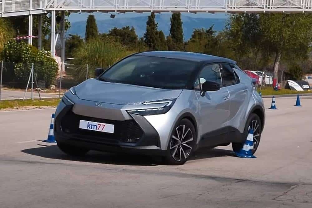 «Χλιαρό» το νέο Toyota C-HR στον τάρανδο (+video)