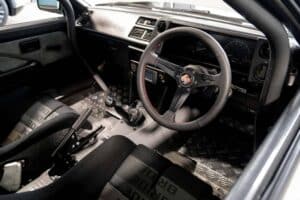 toyota-corolla-levin-ae86-bev-in-der-sitzprobe (4)