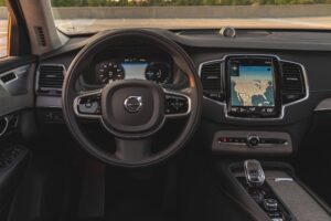 volvo_xc90_t8_twin_engine_inscription_56