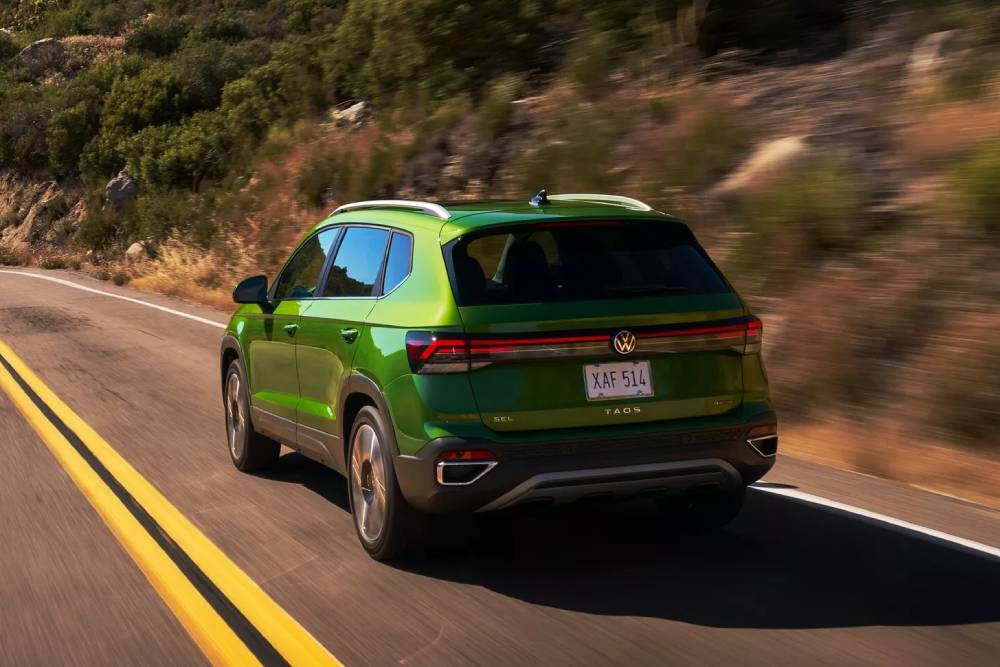 https://autogreeknews.gr/wp-content/uploads/2024/09/2025-VW-Taos-911-11.jpg