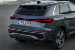 Audi-Q5-2024-(2)