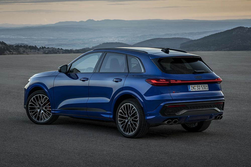 https://autogreeknews.gr/wp-content/uploads/2024/09/Audi-Q5-2024-5.jpg