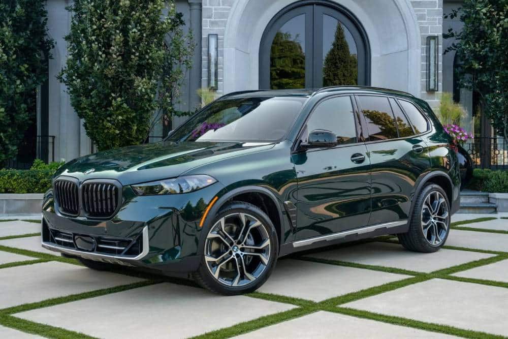 https://autogreeknews.gr/wp-content/uploads/2024/09/BMW-X5-Edition-25-Jahre-4-2048x1366-1.jpg