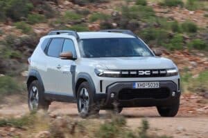 Dacia-Duster-1.2-TCe-130-4×4-(12)