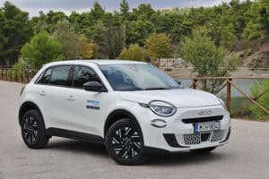 Fiat-600-1.2-Hybrid-(10)