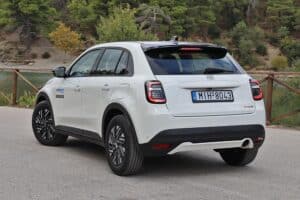 Fiat-600-1.2-Hybrid-(6)