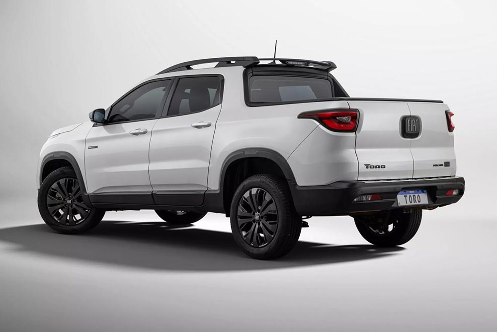 https://autogreeknews.gr/wp-content/uploads/2024/09/Fiat-Toro-Tributo-4.jpg