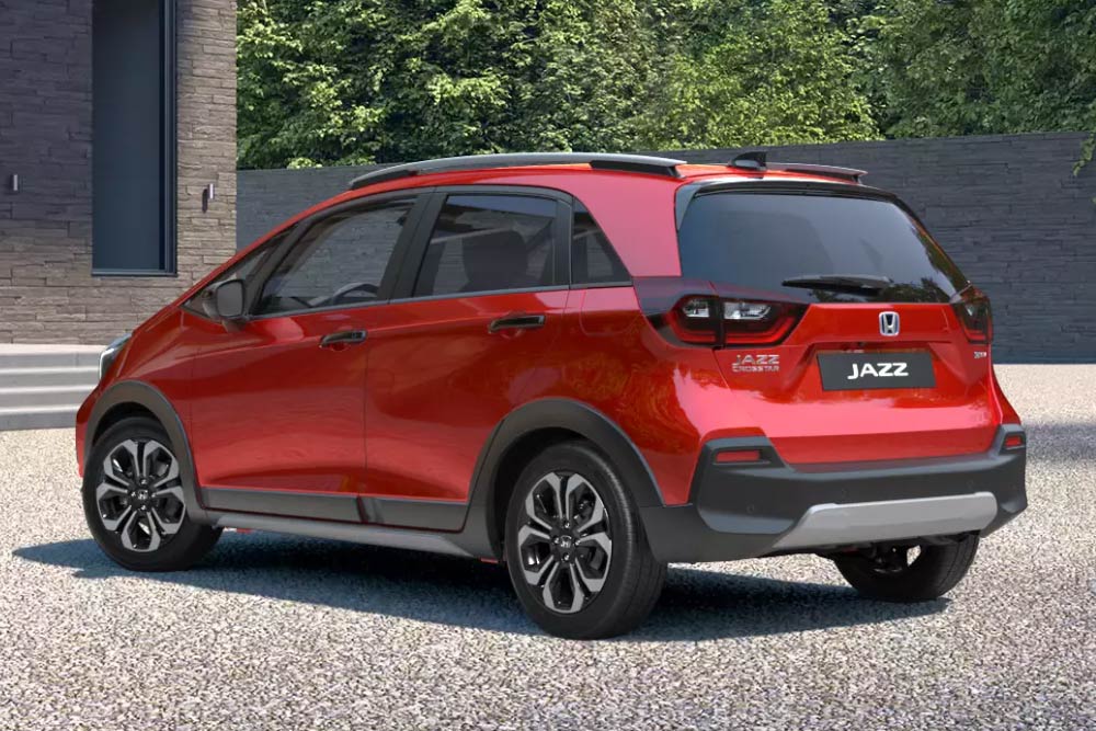 https://autogreeknews.gr/wp-content/uploads/2024/09/Honda-Jazz-Crosstar-rear.jpg
