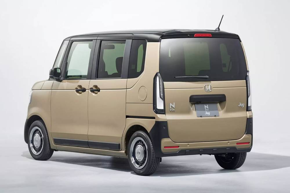 https://autogreeknews.gr/wp-content/uploads/2024/09/Honda-N-Box-Joy-2-2048x1149-1.jpg