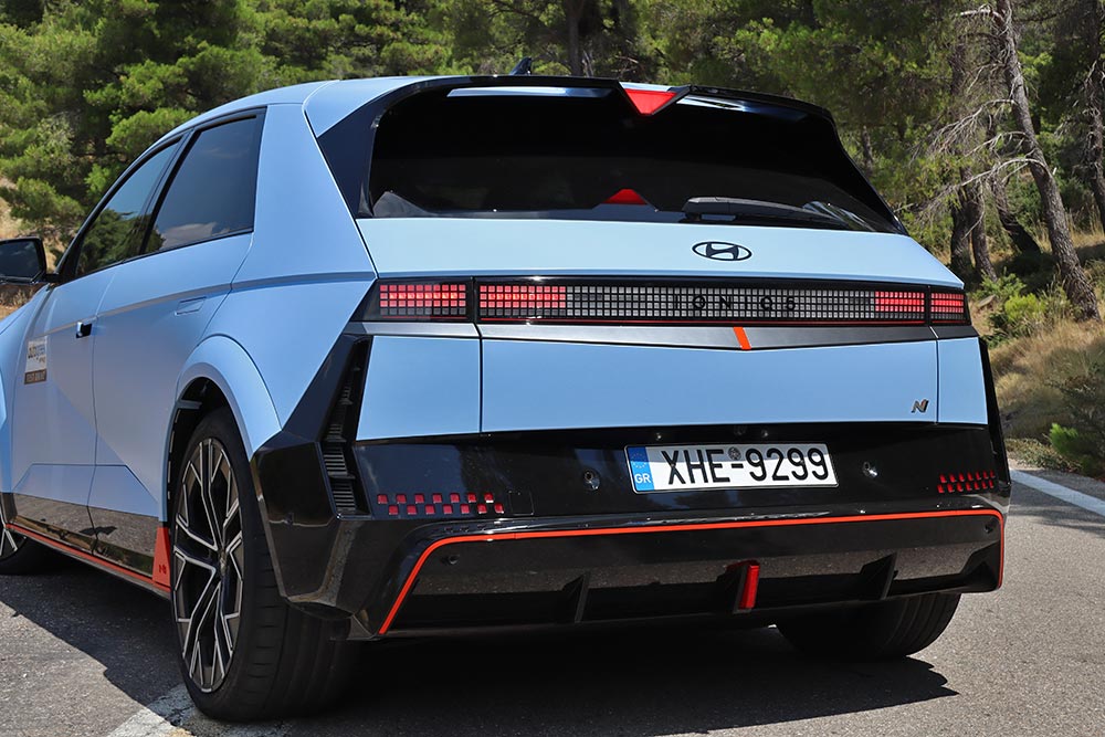 https://autogreeknews.gr/wp-content/uploads/2024/09/Hyundai-Ioniq-5-N-9.jpg