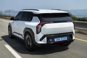 Kia-EV3-GT-Line-(2)