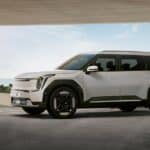 Kia-EV9-wins-Gold-trophy-at-IDEA-2024-design-awards