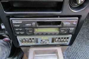 Nissan-Sunny-1988-(5)